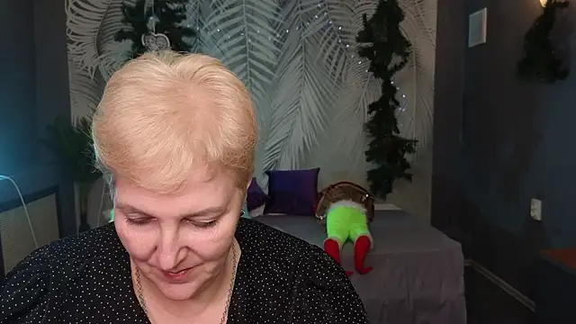 Snapshot of Sandra_Snow chatting on January 18, 2025, 5:26 pm Sandra Snow online show from January 18, 2025, 5:26 pm