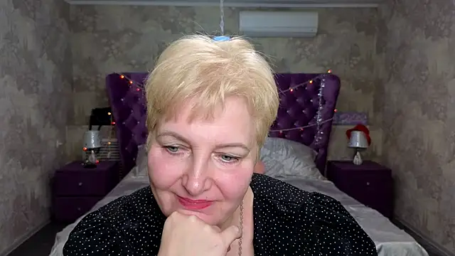 Snapshot of Sandra_Snow chatting on January 21, 2025, 8:21 pm Sandra Snow online show from January 21, 2025, 8:21 pm
