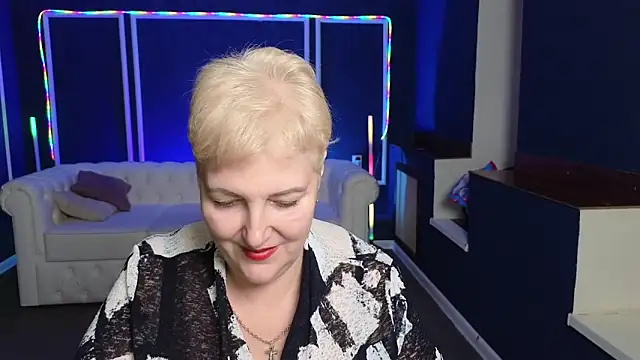 Snapshot of Sandra_Snow chatting on February 8, 2025, 8:53 pm Sandra Snow online show from February 8, 2025, 8:53 pm