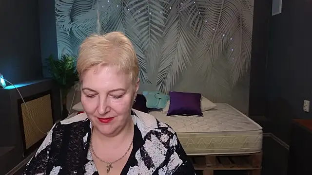 Snapshot of Sandra_Snow chatting on February 9, 2025, 8:34 pm Sandra Snow online show from February 9, 2025, 8:34 pm