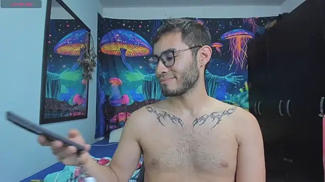 alexdesire online show from February 28, 2026, 8:43 pm