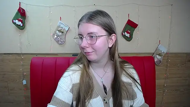 Snapshot of RysaKosaYlya chatting on December 20, 2024, 6:19 am RysaKosaYlya online show from December 20, 2024, 6:19 am