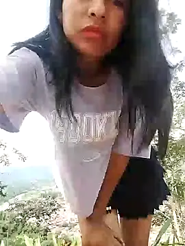 Danna-linyi online show from December 28, 2024, 4:09 pm