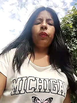 Danna-linyi online show from February 6, 2025, 2:37 pm