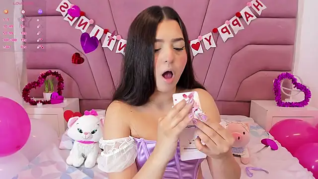 zoewillian online show from February 15, 2025, 8:33 pm