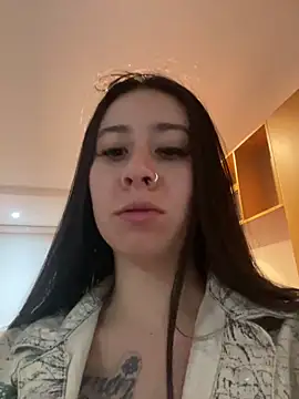 Zoee t online show from January 25, 2025, 3:51 am