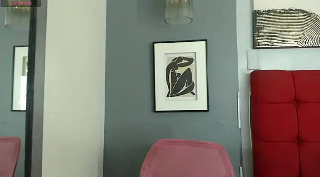  Natassia Dreams online show from December 12, 2024, 8:32 pm