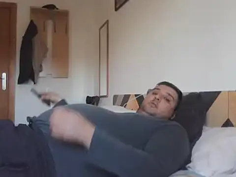  revianzip1 online show from February 16, 2025, 3:59 pm