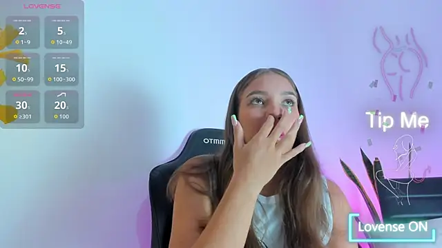 HaleyAmaya online show from September 24, 2025, 7:06 pm