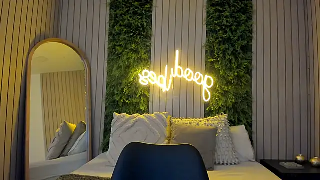 StefaBrown online show from January 24, 2025, 11:15 am