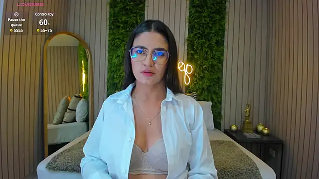 StefaBrown online show from March 12, 2025, 3:18 pm