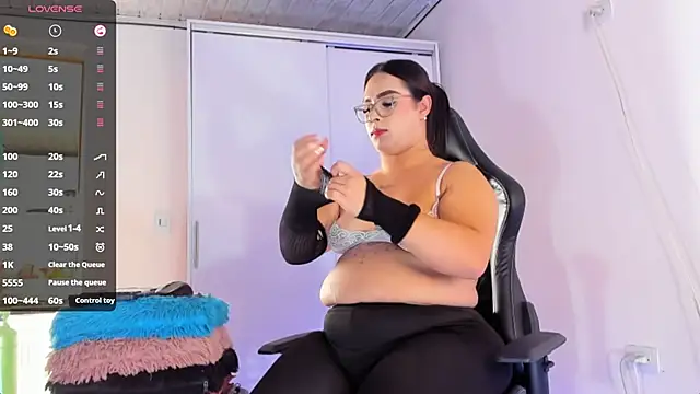 Dulce smith 1 online show from February 21, 2026, 9:49 pm