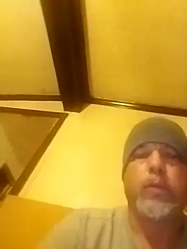 Snapshot of Rayc61 chatting on February 5, 2026, 3:44 am Rayc61 online show from February 5, 2026, 3:44 am