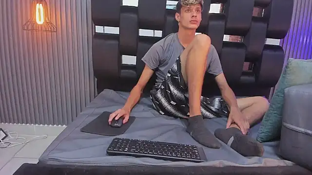 Alex Strip  online show from January 16, 2025, 5:32 am