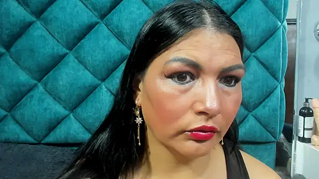 Snapshot of PENELOPELEWISs chatting on November 17, 2025, 1:55 am PENELOPELEWISs online show from November 17, 2025, 1:55 am