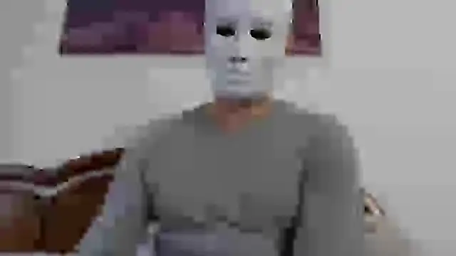 ItalStall online show from March 5, 2025, 1:28 pm