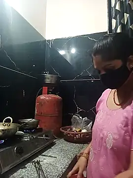 Cute-Aadhvita online show from February 9, 2026, 1:09 am