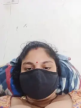Snapshot of Cute-Aadhvita chatting on June 2, 2026, 12:45 am Cute-Aadhvita online show from June 2, 2026, 12:45 am