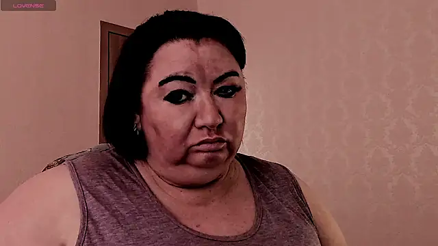 SexxyDreams1 online show from February 3, 2026, 6:40 am