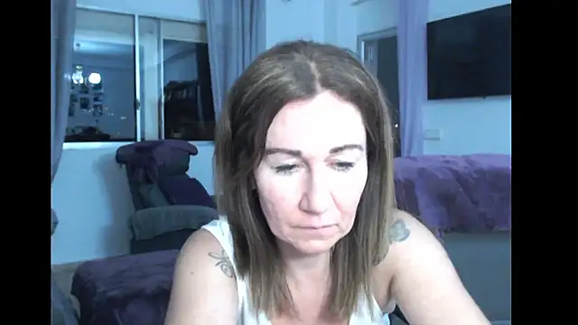 TamaraSweetxo online show from June 13, 2026, 11:24 pm