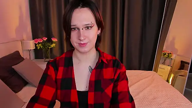 Nicole Cidman online show from March 11, 2025, 5:46 pm