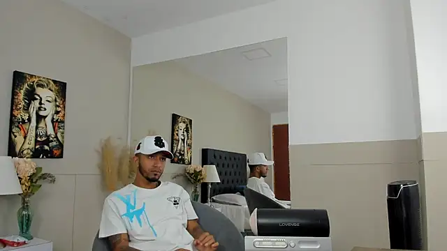 Robin Rief online show from January 17, 2025, 3:34 am