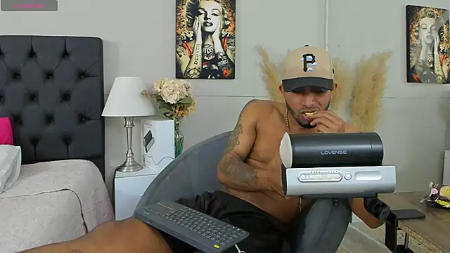 Robin Rief online show from March 12, 2025, 6:18 am