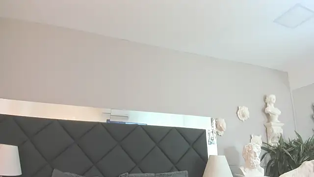 Robin Rief online show from November 19, 2025, 3:28 am