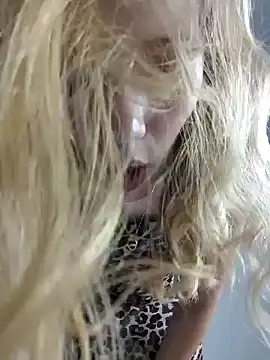 NicoleCut online show from January 19, 2025, 11:21 pm