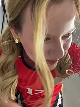 NicoleCut online show from January 25, 2025, 11:23 am