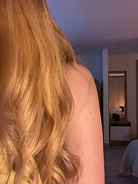 NicoleCut online show from February 7, 2025, 11:23 am