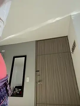 NicoleCut online show from March 22, 2025, 12:04 pm