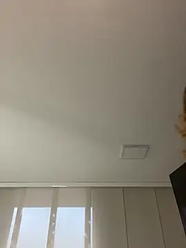 NicoleCut online show from October 21, 2025, 11:00 am