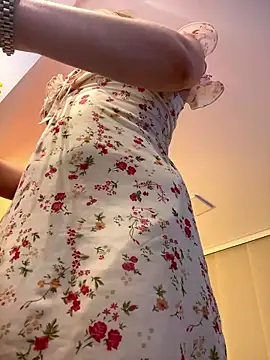 NicoleCut online show from January 9, 2026, 11:50 pm