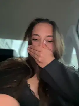 VelvetVixenI online show from April 9, 2026, 3:06 pm