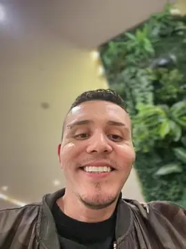 adam-rivera online show from September 25, 2025, 2:04 am