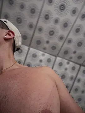 adam-rivera online show from October 3, 2025, 2:03 pm