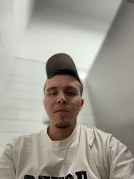 adam-rivera online show from April 21, 2026, 1:42 am