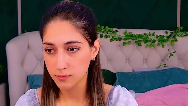 Teresa Stane online show from November 13, 2025, 5:50 am