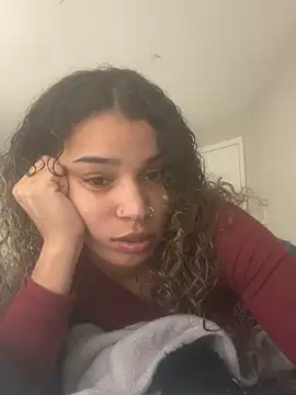 Snapshot of 1prettygem chatting on December 16, 2024, 7:32 pm 1prettygem online show from December 16, 2024, 7:32 pm