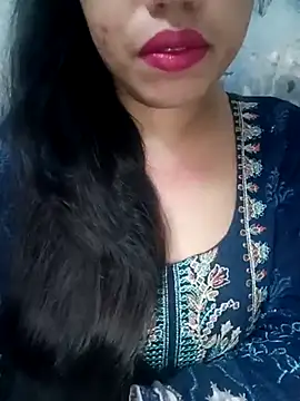 Haniya-143 online show from April 15, 2026, 9:48 pm