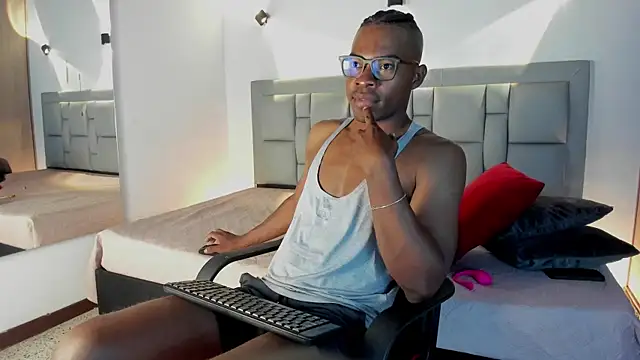 JEFFREY COTTOM online show from January 31, 2025, 7:18 pm