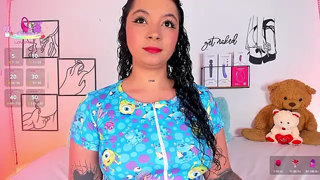 Snapshot of Mari_Sweett chatting on September 17, 2025, 7:15 pm Mari Sweett online show from September 17, 2025, 7:15 pm