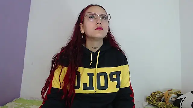 Snapshot of LatinasGoddesses_ chatting on January 21, 2025, 1:43 pm LatinasGoddesses online show from January 21, 2025, 1:43 pm