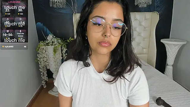 Ariana Pierce online show from December 21, 2024, 10:51 pm