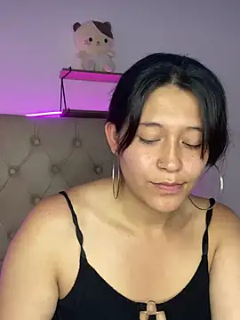 mariana 21x online show from February 21, 2025, 7:32 pm