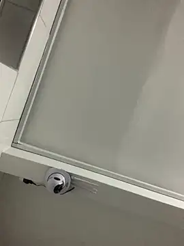 mariana 21x online show from March 10, 2025, 4:03 pm