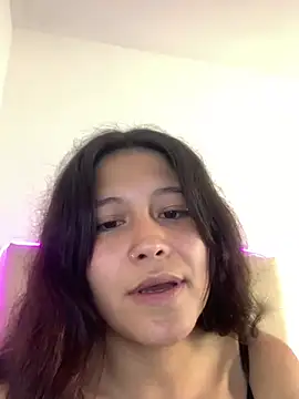 mariana 21x online show from March 20, 2025, 3:58 pm