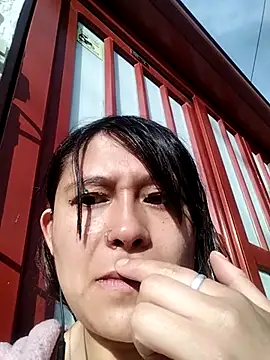 mariana 21x online show from November 4, 2025, 12:15 pm