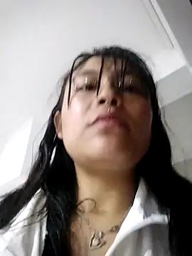 mariana 21x online show from November 6, 2025, 11:33 am